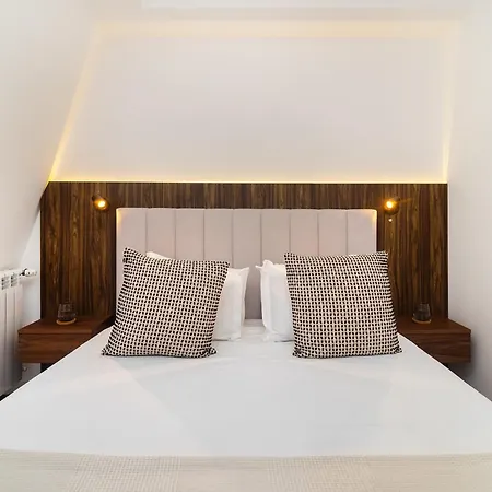 Prime Aparts - Chiado Apartman *